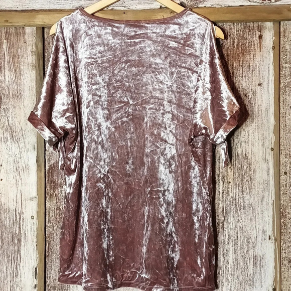 cha cha vente Tops - NEW Velvet crushed pink Cha Cha Vente tie sleeves size XL NWOT